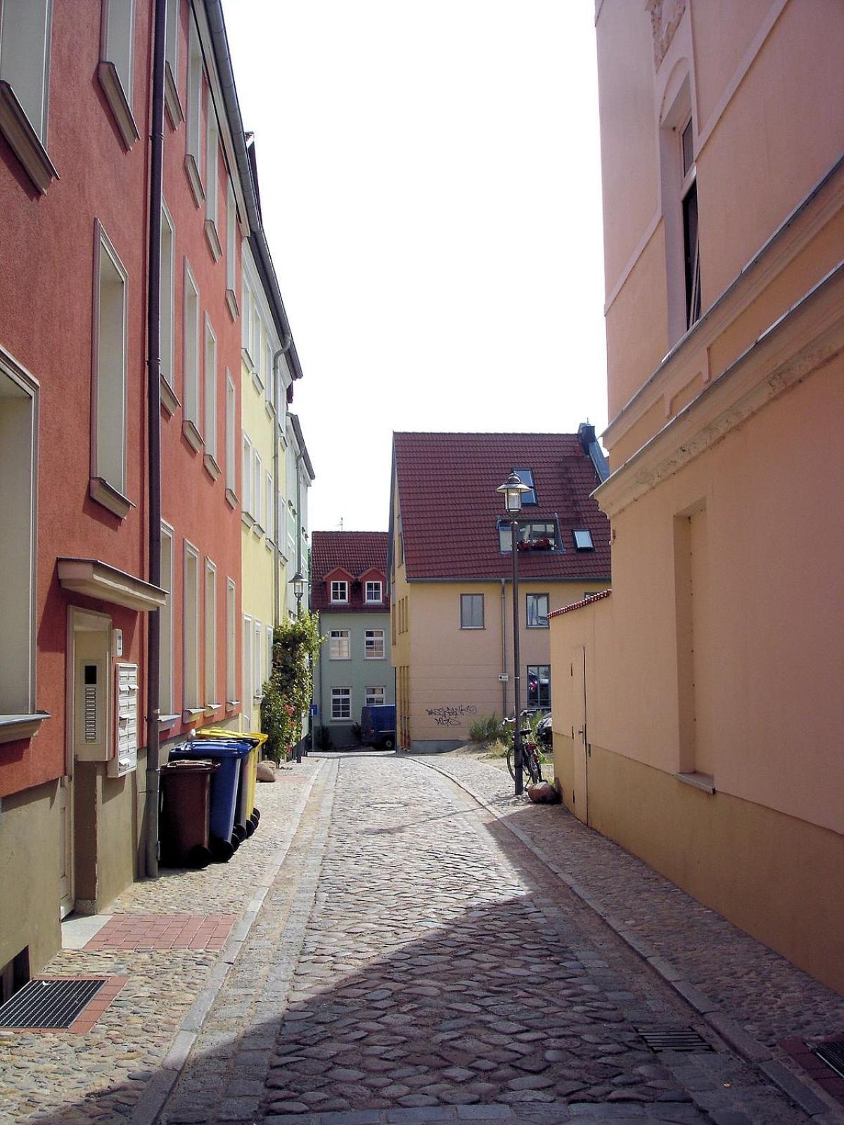 Apartment Bernstein Ruhig, Familienfreundlich Mit Garten Rostock Luaran gambar