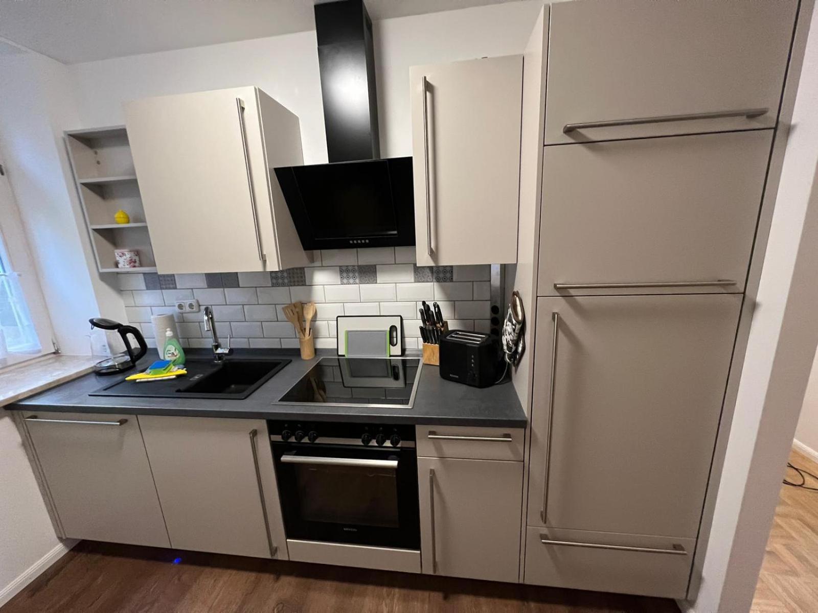 Apartment Bernstein Ruhig, Familienfreundlich Mit Garten Rostock Luaran gambar