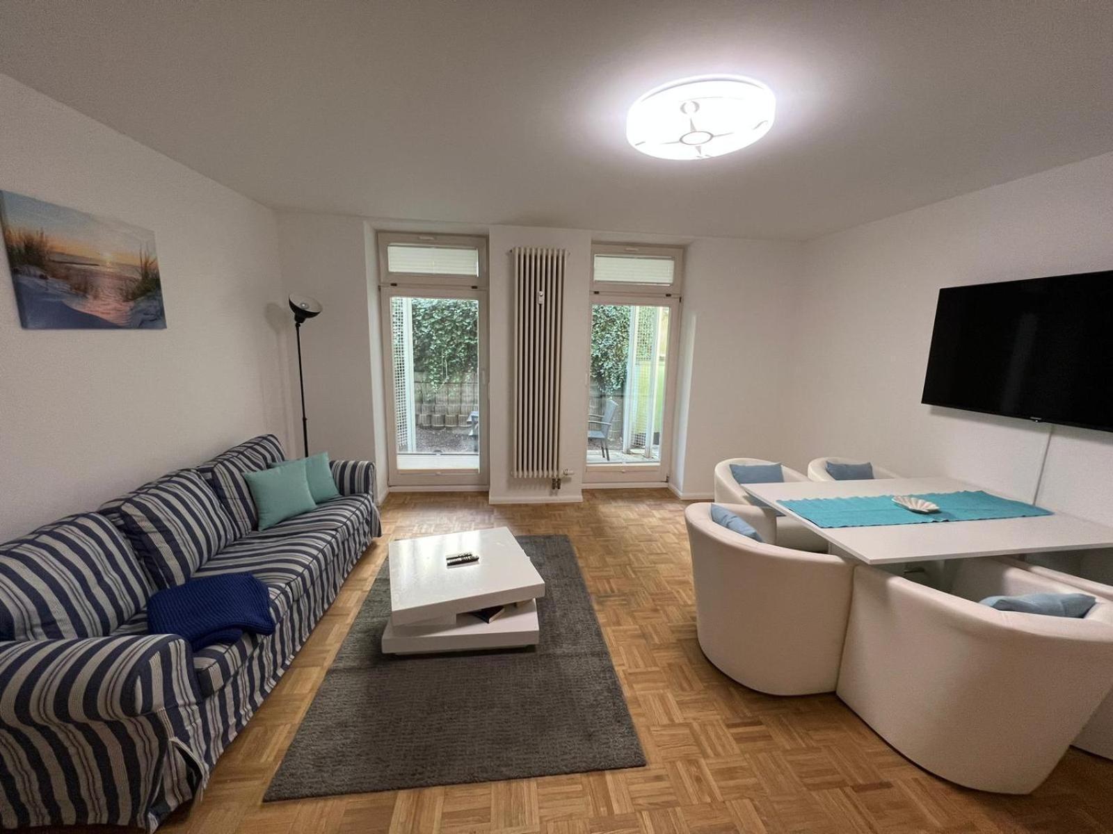 Apartment Bernstein Ruhig, Familienfreundlich Mit Garten Rostock Luaran gambar