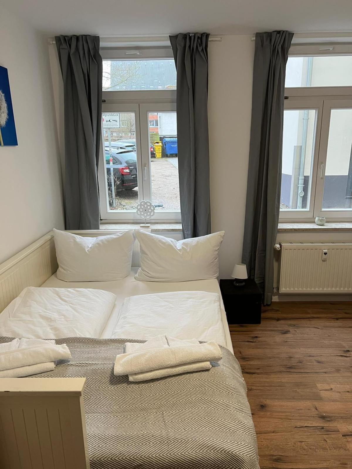 Apartment Bernstein Ruhig, Familienfreundlich Mit Garten Rostock Luaran gambar